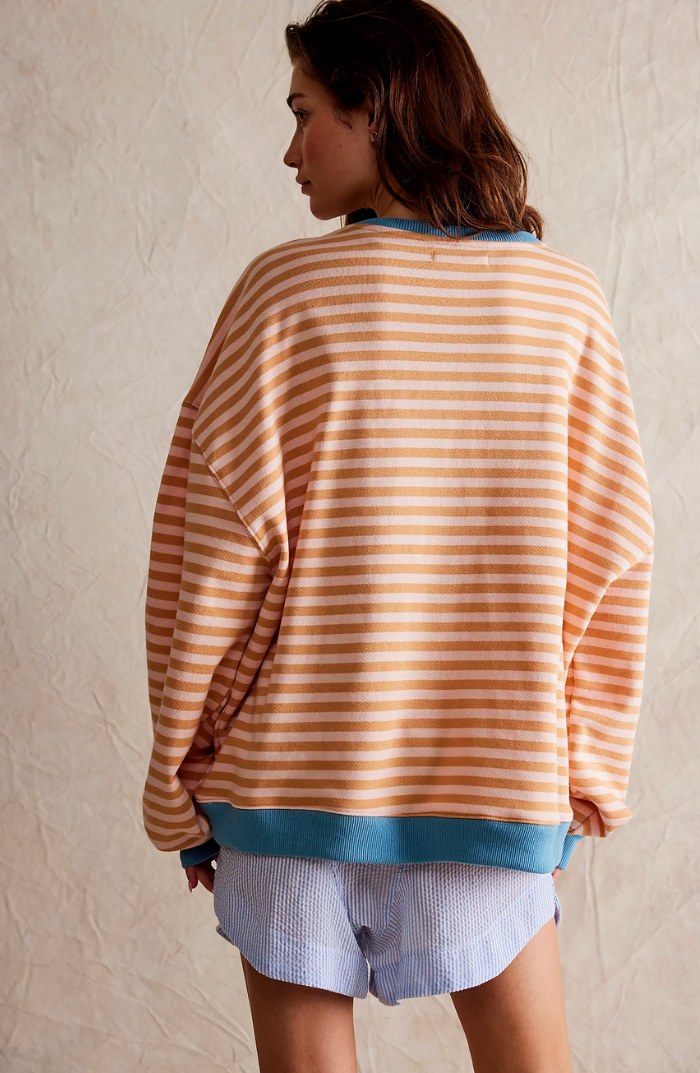 Darcy | Damski pasiasty sweter o luźnym kroju, swobodnie skrojony sweter z dzianiny | Erwnn | Niebieski