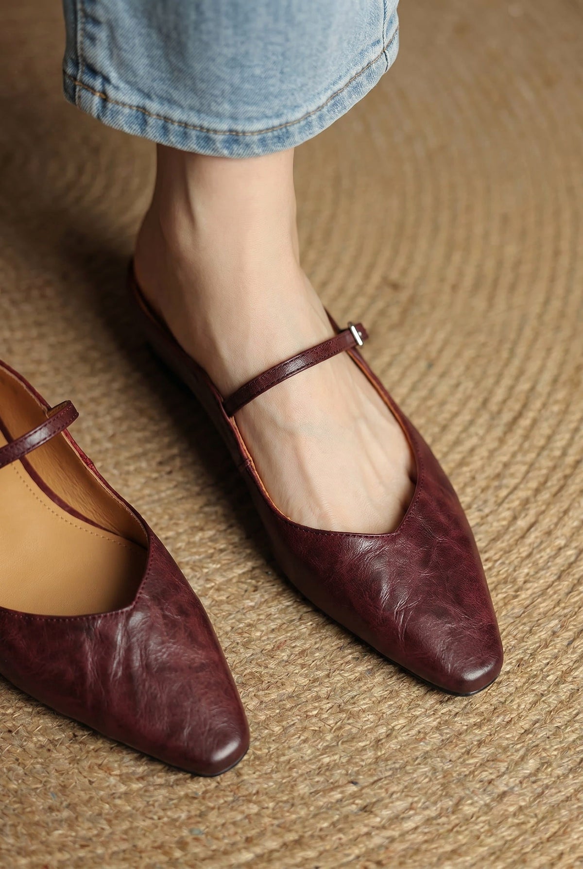 Holly | Damskie skórzane mule Mary Jane, wygodne buty ze szpiczastym noskiem | Erwnn | Czarny
